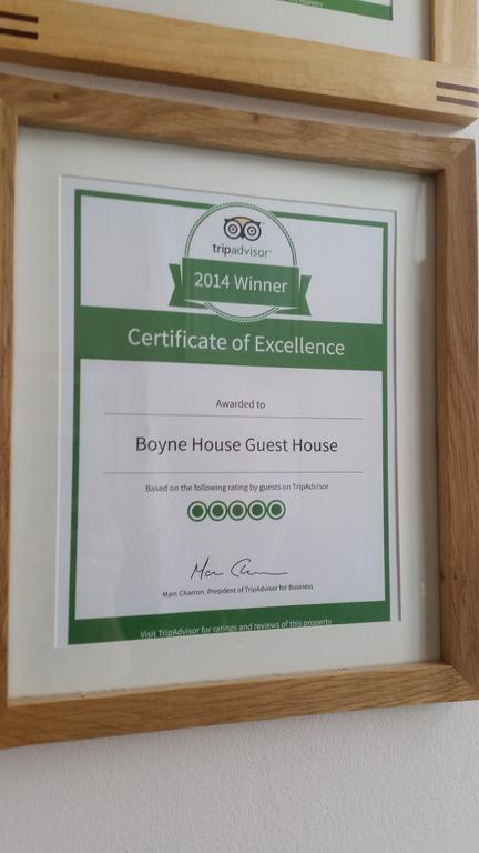 Boyne House Guest House WTA-toernooi van WTA-toernooi van Eastbourne Buitenkant foto