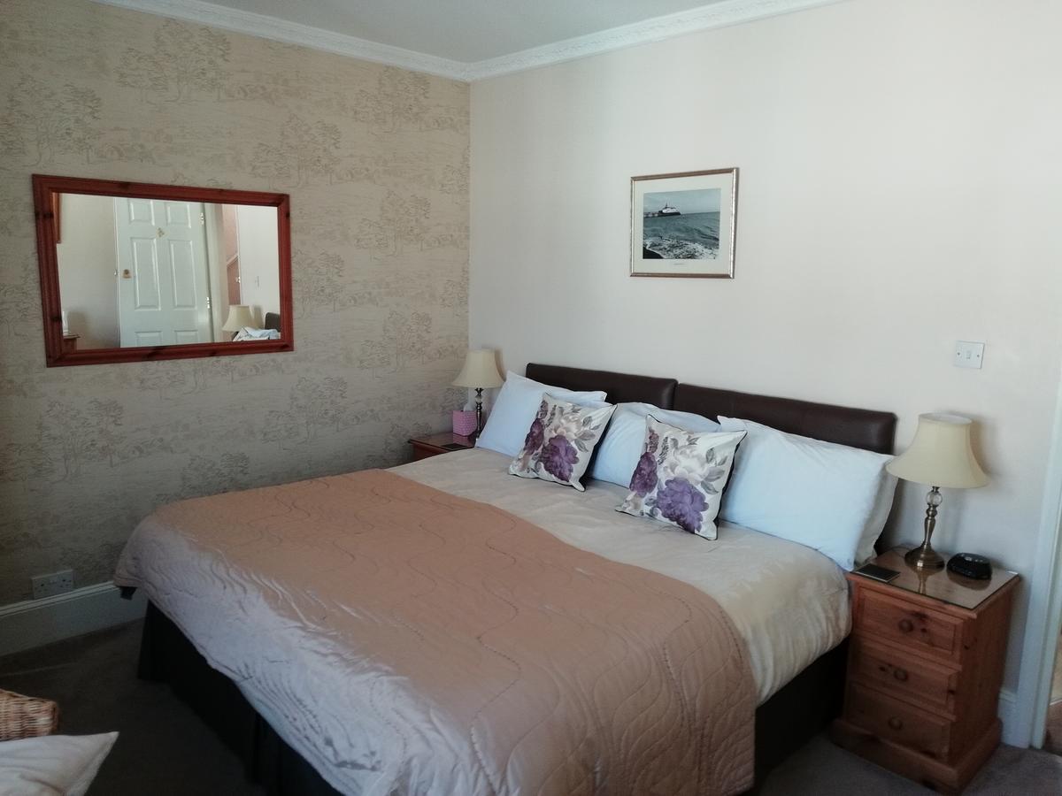 Boyne House Guest House WTA-toernooi van WTA-toernooi van Eastbourne Buitenkant foto