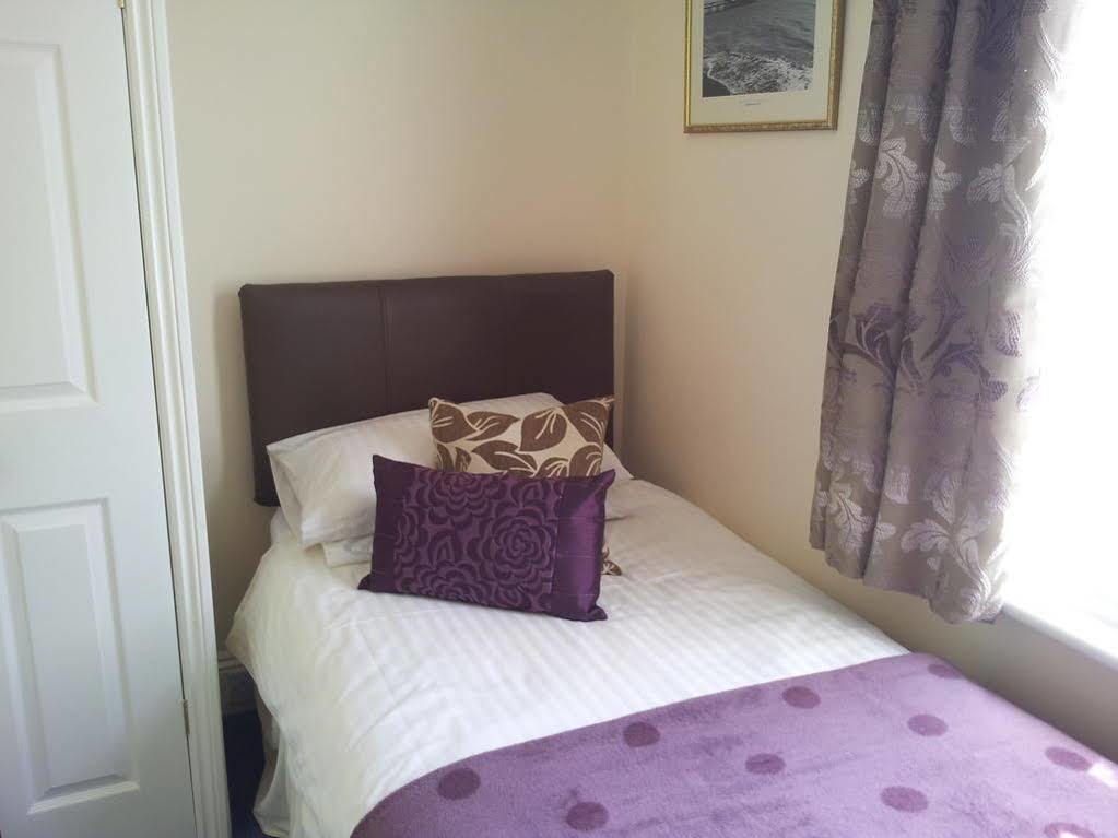 Boyne House Guest House WTA-toernooi van WTA-toernooi van Eastbourne Buitenkant foto