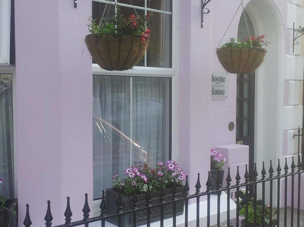 Boyne House Guest House WTA-toernooi van WTA-toernooi van Eastbourne Buitenkant foto