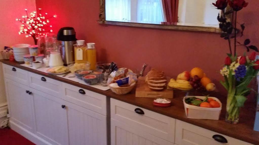 Boyne House Guest House WTA-toernooi van WTA-toernooi van Eastbourne Buitenkant foto